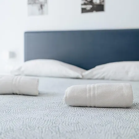 לינה וארוחת בוקר Cufa 4*